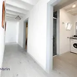 B-rent Bluemarlin Boutique Sea View Lejlighed *