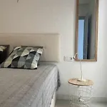 Lejlighed B-rent Bluemarlin Boutique Sea View *