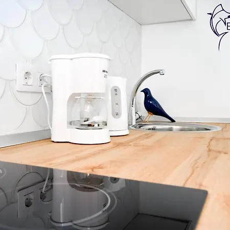 B-rent Bluemarlin Boutique Sea View דירה