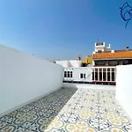 B-rent Bluemarlin Boutique Sea View *