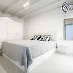 B-rent Bluemarlin Boutique Sea View 아파트 코라레호