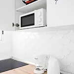 B-rent Bluemarlin Boutique Sea View * 코라레호