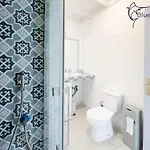 B-rent Bluemarlin Boutique Sea View Διαμέρισμα *