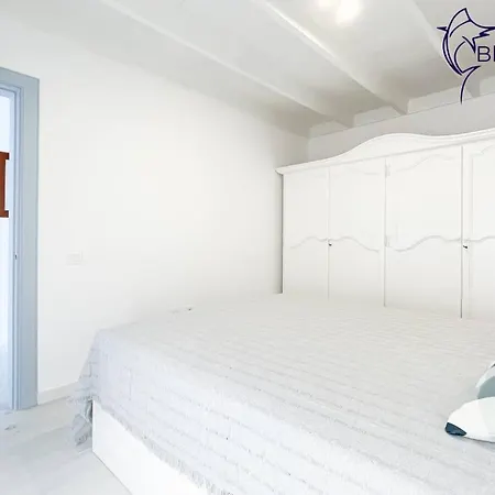 B-rent Bluemarlin Boutique Sea View *