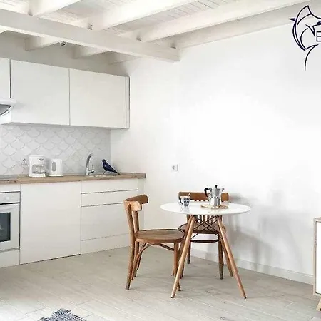 Daire B-rent Bluemarlin Boutique Sea View *