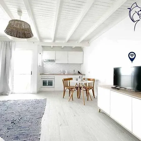 B-rent Bluemarlin Boutique Sea View Daire