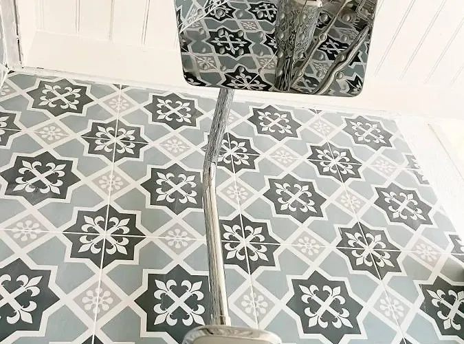 B-rent Bluemarlin Boutique Sea View شقة *