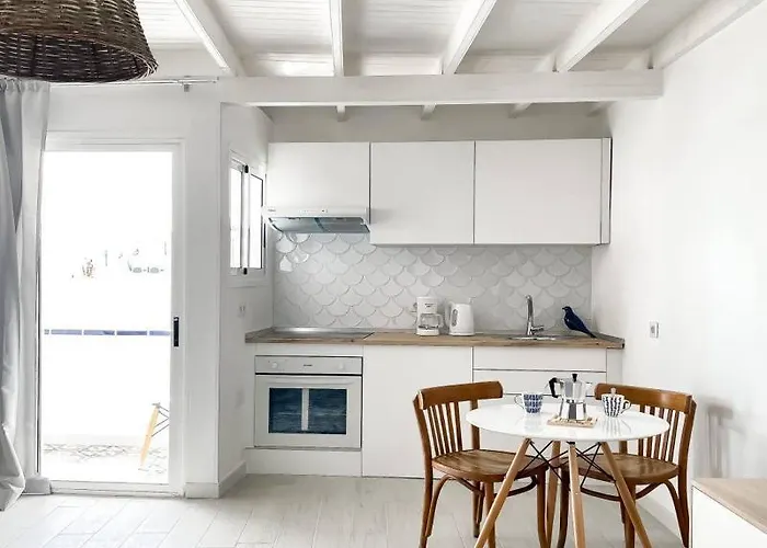 B-rent Bluemarlin Boutique Sea View شقة كوراليهو