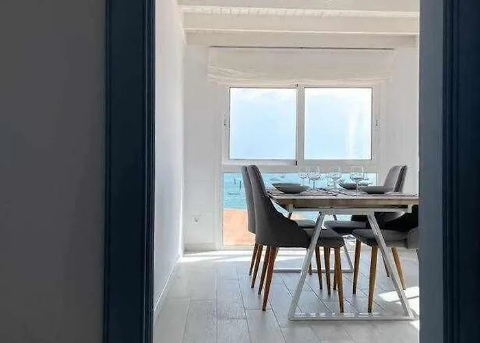 B-rent Bluemarlin Boutique Sea View *