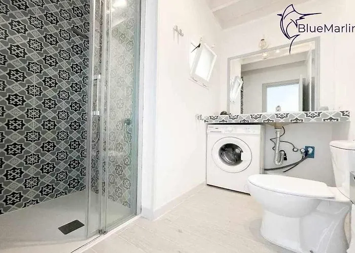 B-rent Bluemarlin Boutique Sea View Lejlighed *